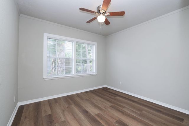 9026 Lake Forest Boulevard, Houston, TX 77078