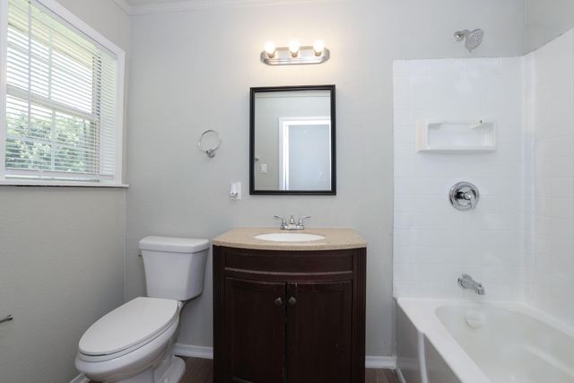 9026 Lake Forest Boulevard, Houston, TX 77078