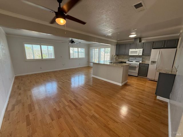 631 Inverness Dr, Vallejo, CA 94589