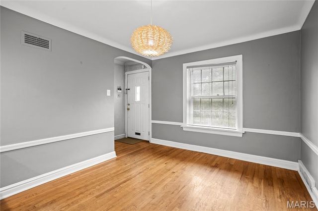 7626 Lindbergh Drive, Richmond Heights, MO 63117