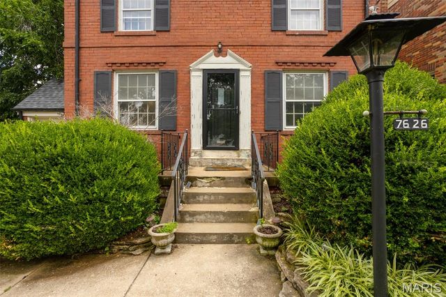 7626 Lindbergh Drive, Richmond Heights, MO 63117