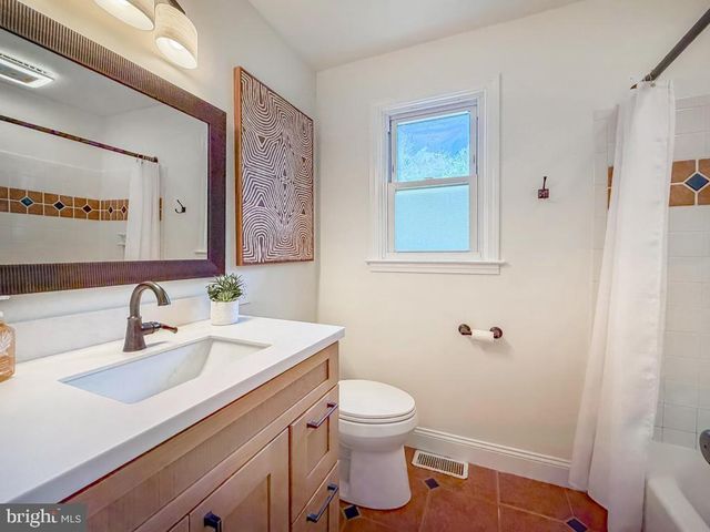 244 STRAWBERRY CIR, Langhorne, PA 19047