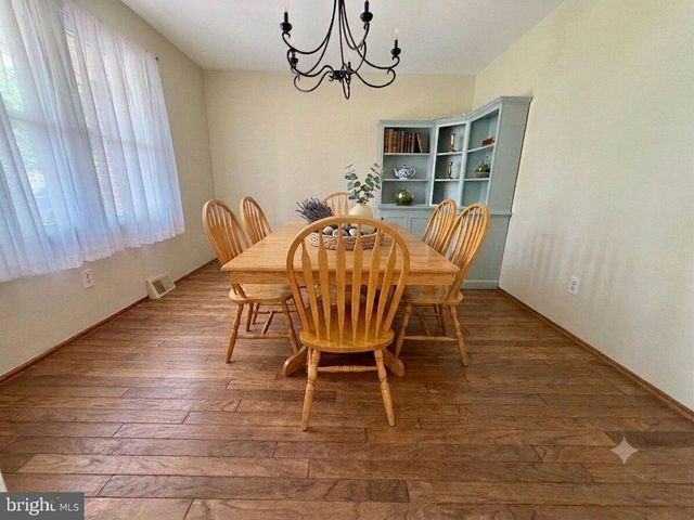 244 STRAWBERRY CIR, Langhorne, PA 19047
