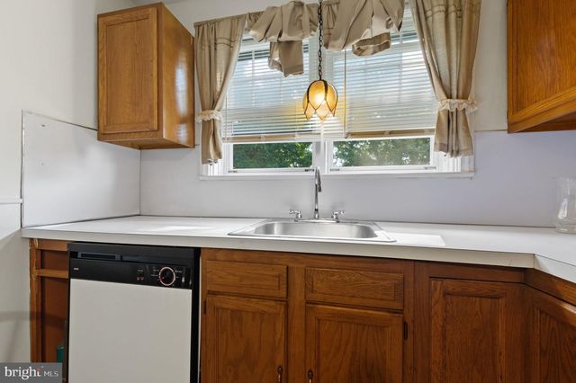 720 S BROOM ST, Wilmington, DE 19805