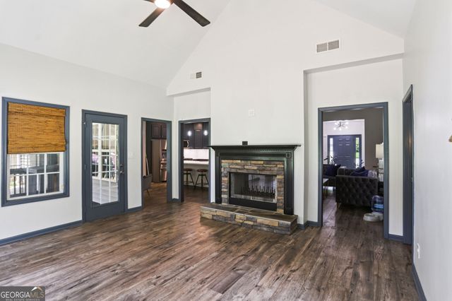 320 Silverbell Lane, Sharpsburg, GA 30277