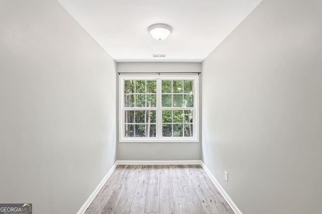 320 Silverbell Lane, Sharpsburg, GA 30277