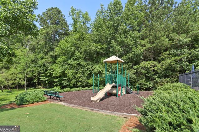320 Silverbell Lane, Sharpsburg, GA 30277