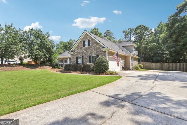 320 Silverbell Lane, Sharpsburg, GA 30277