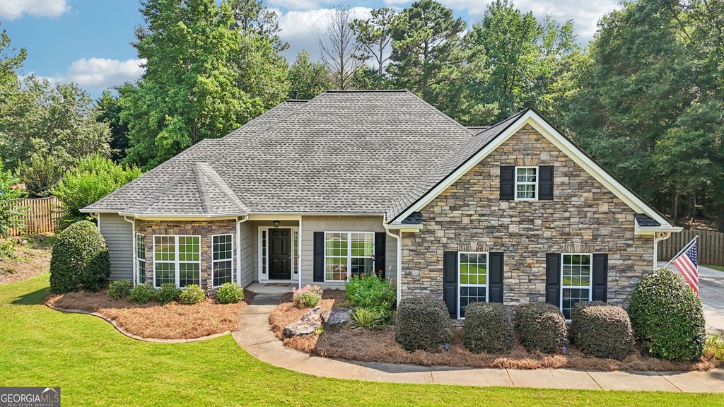 320 Silverbell Lane, Sharpsburg, GA 30277
