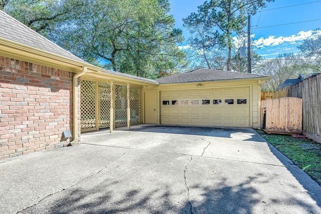 9311 New Forest Road, Spring, TX 77379