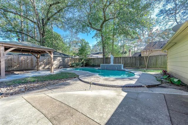 9311 New Forest Road, Spring, TX 77379