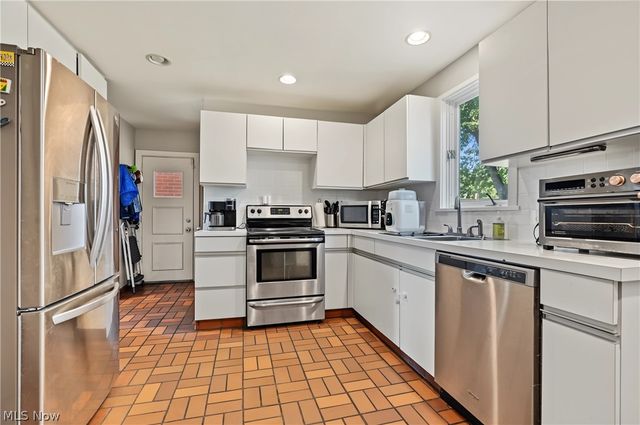 409 30th Street NW, Canton, OH 44709