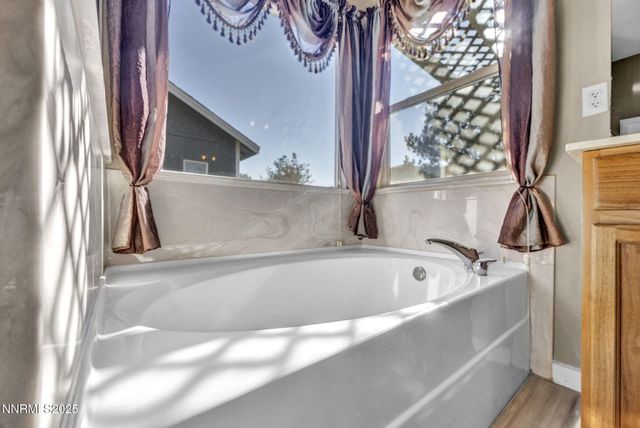 1031 Village Knoll Drive, Sparks, NV 89436