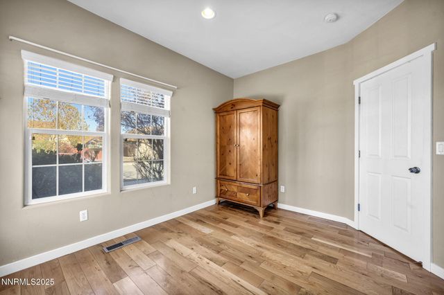 1031 Village Knoll Drive, Sparks, NV 89436