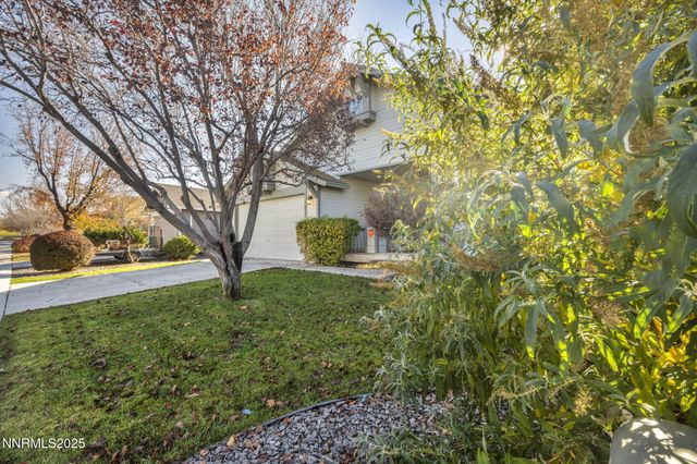 1031 Village Knoll Drive, Sparks, NV 89436