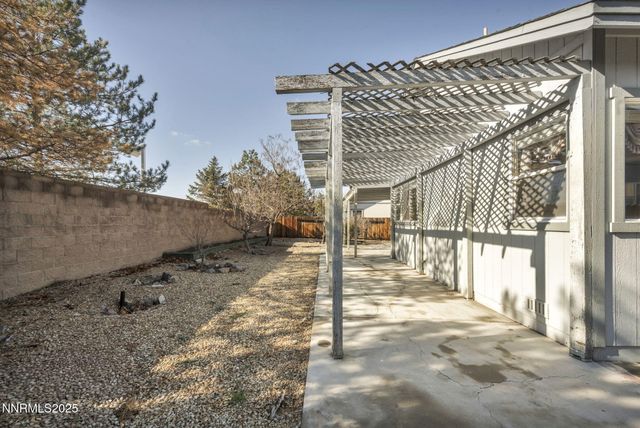 1031 Village Knoll Drive, Sparks, NV 89436