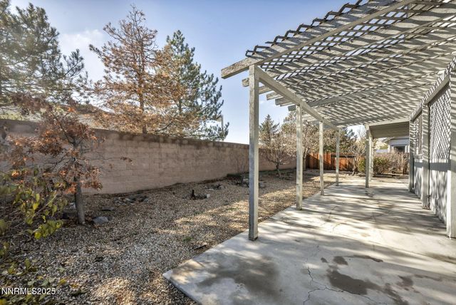 1031 Village Knoll Drive, Sparks, NV 89436