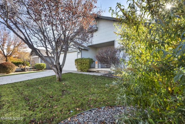 1031 Village Knoll Drive, Sparks, NV 89436