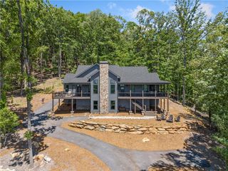 77 North Shore Drive, Cleveland, GA 30528