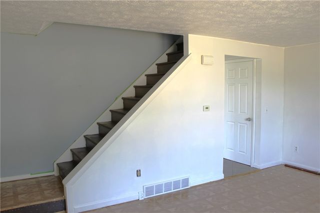 125-127 McCall Road, Rochester, NY 14616