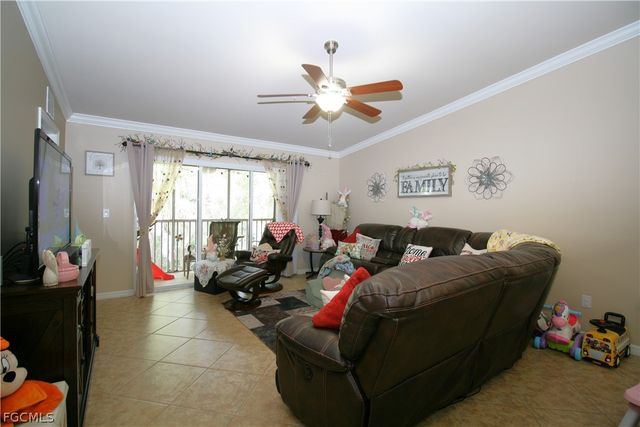 1113 Winding Pines CIR 205, Cape Coral, FL 33909