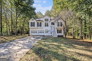 215 Ashley Trace Drive, Locust Grove, GA 30248