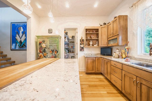 378 E Deerpath Road, Wood Dale, IL 60191