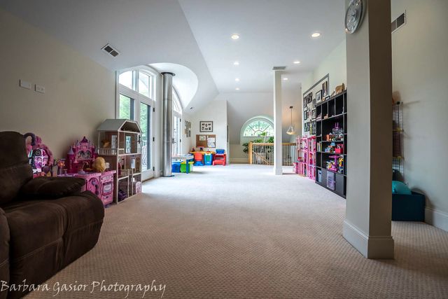 378 E Deerpath Road, Wood Dale, IL 60191