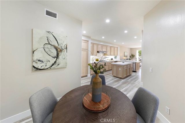 28 Brigmore Aisle, Irvine, CA 92603