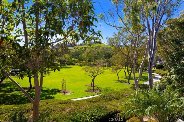 28 Brigmore Aisle, Irvine, CA 92603