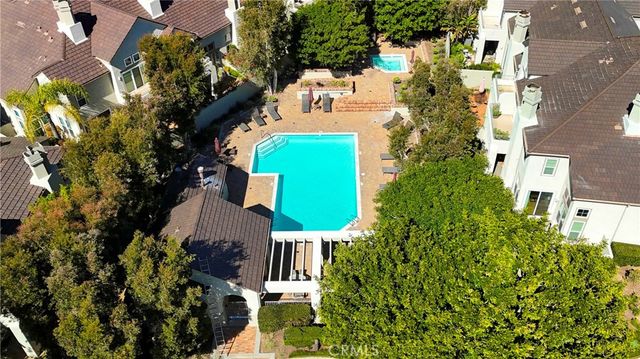 28 Brigmore Aisle, Irvine, CA 92603