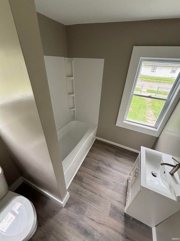 604 Mckinnie Avenue, Fort Wayne, IN 46806