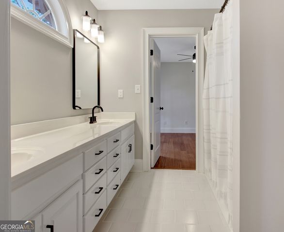 39 Braves Crossing Court, Sharpsburg, GA 30277