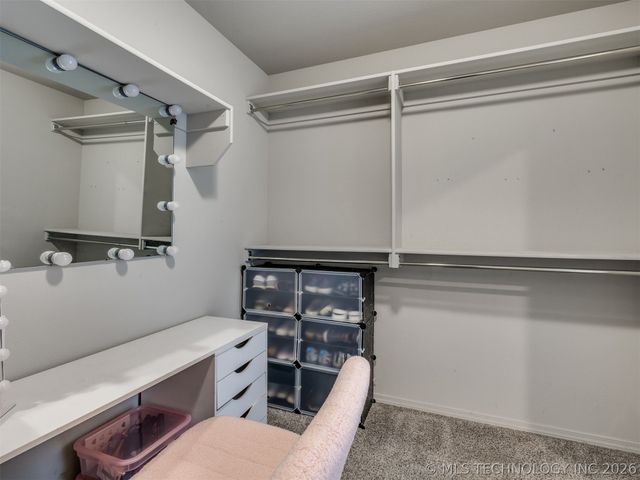 1825 E Winston Street, Broken Arrow, OK 74011