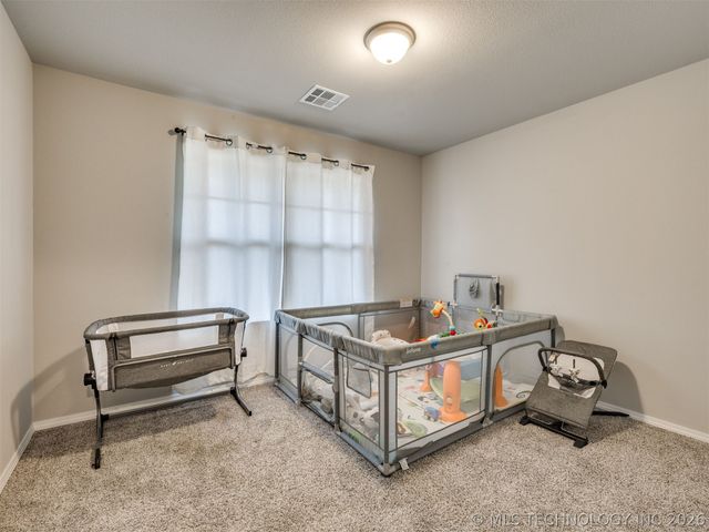 1825 E Winston Street, Broken Arrow, OK 74011