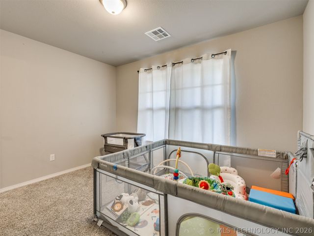 1825 E Winston Street, Broken Arrow, OK 74011