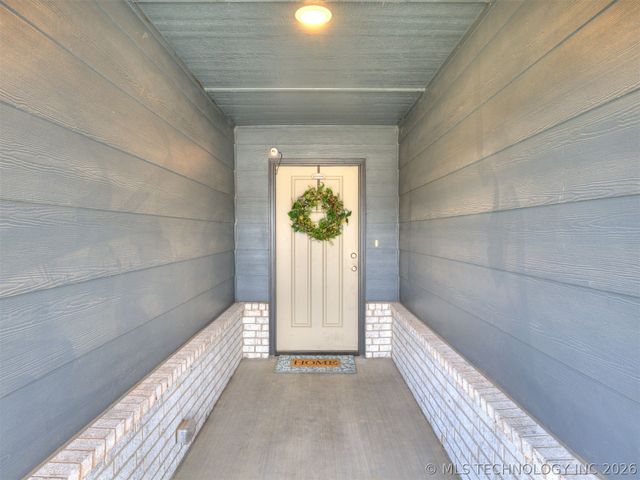 1825 E Winston Street, Broken Arrow, OK 74011