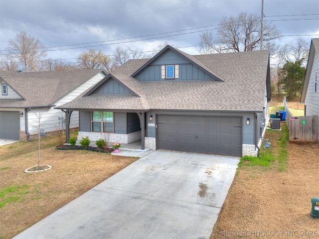 1825 E Winston Street, Broken Arrow, OK 74011