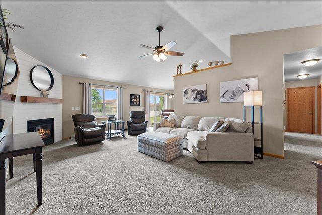 2540 MANITOWOC ROAD, Green Bay, WI 54311