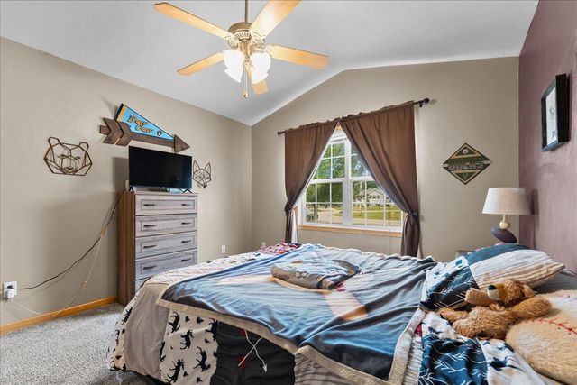 2540 MANITOWOC ROAD, Green Bay, WI 54311
