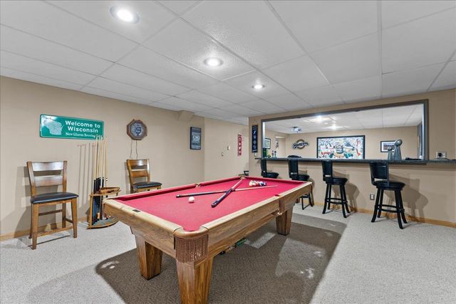 2540 MANITOWOC ROAD, Green Bay, WI 54311