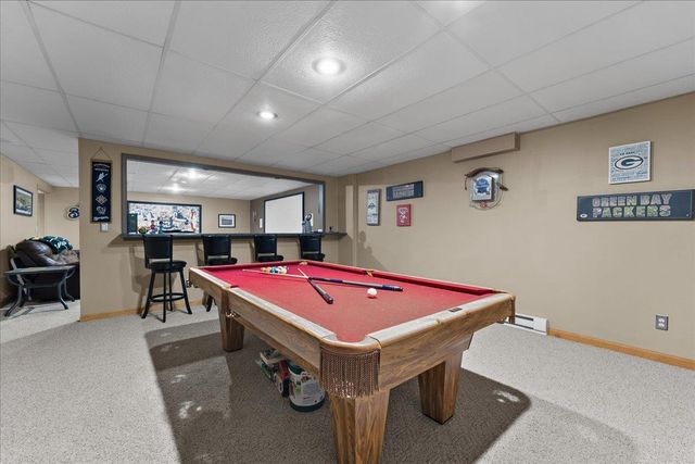 2540 MANITOWOC ROAD, Green Bay, WI 54311