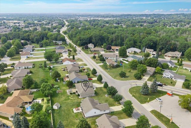 2540 MANITOWOC ROAD, Green Bay, WI 54311