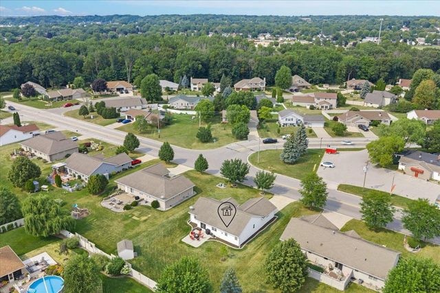 2540 MANITOWOC ROAD, Green Bay, WI 54311