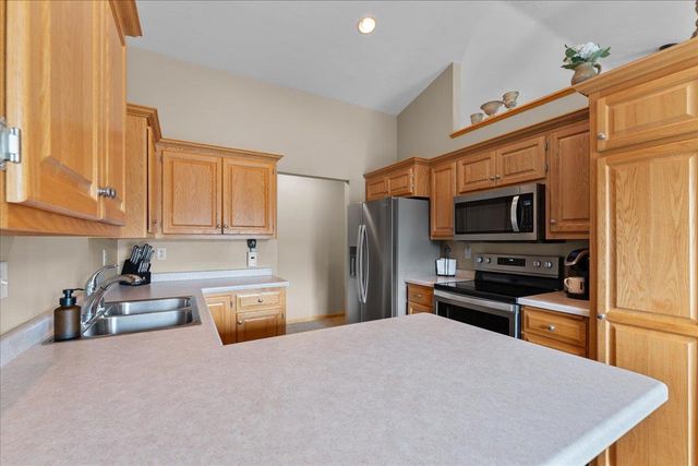 2540 MANITOWOC ROAD, Green Bay, WI 54311
