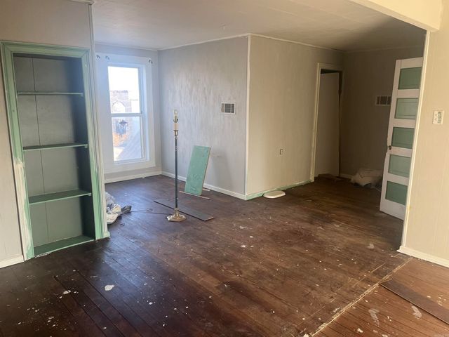 409 S Spring Street, Searcy, AR 72143