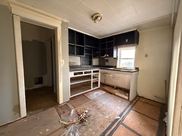 409 S Spring Street, Searcy, AR 72143