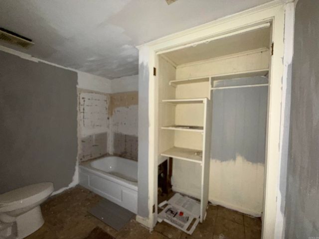 409 S Spring Street, Searcy, AR 72143