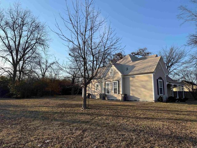 409 S Spring Street, Searcy, AR 72143