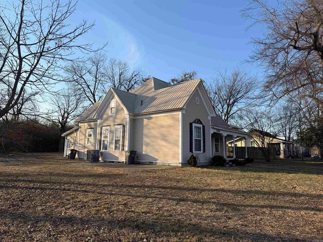 409 S Spring Street, Searcy, AR 72143